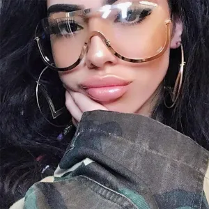 Trendy Shield Feminine Sunglasses