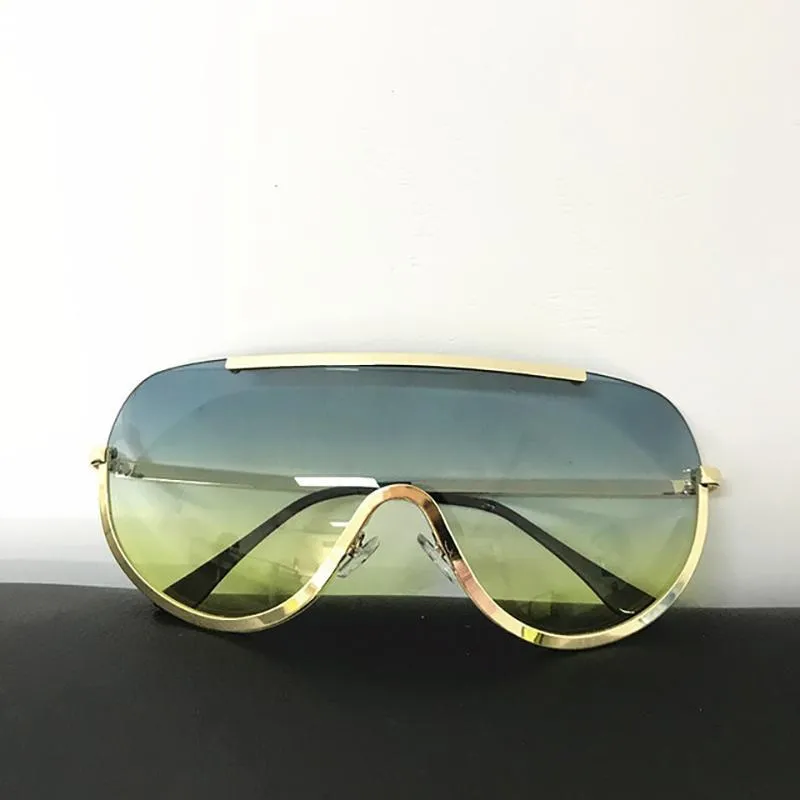 Trendy Shield Feminine Sunglasses