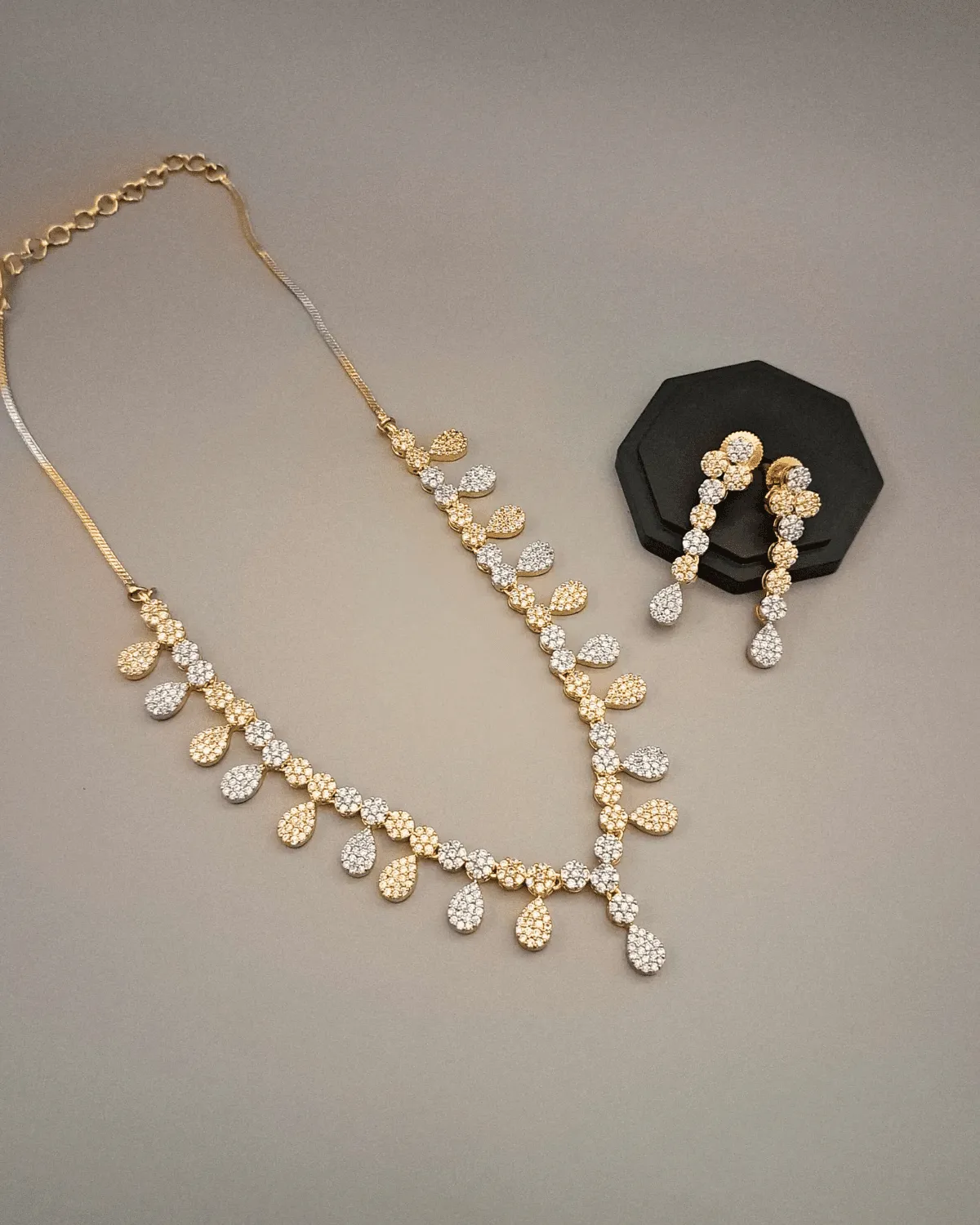 Zevarly Navya Appealing Officewear Necklace Set